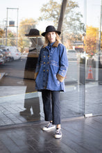 Cargar imagen en el visor de la galería, PRAGA AZUL